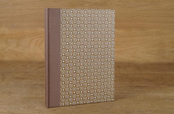 Paperblank braun geometrisches Dekor Blümchen